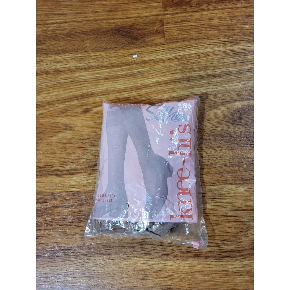Vtge Silkies Knee Hi's Nude Natural 3 Pack